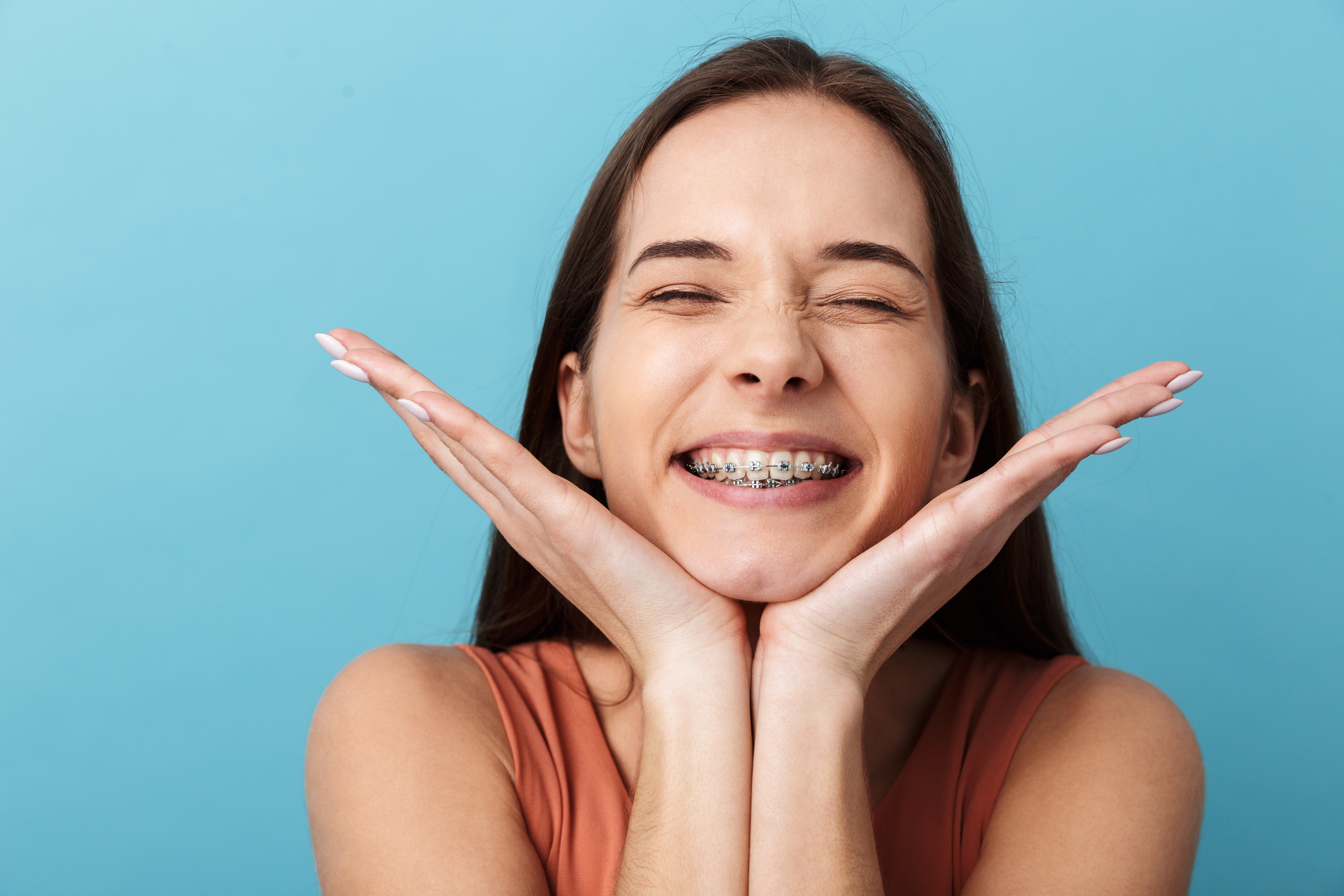 Como mantener una buena higiene oral en tu tratamiento de ortodoncia | Vega Ginory