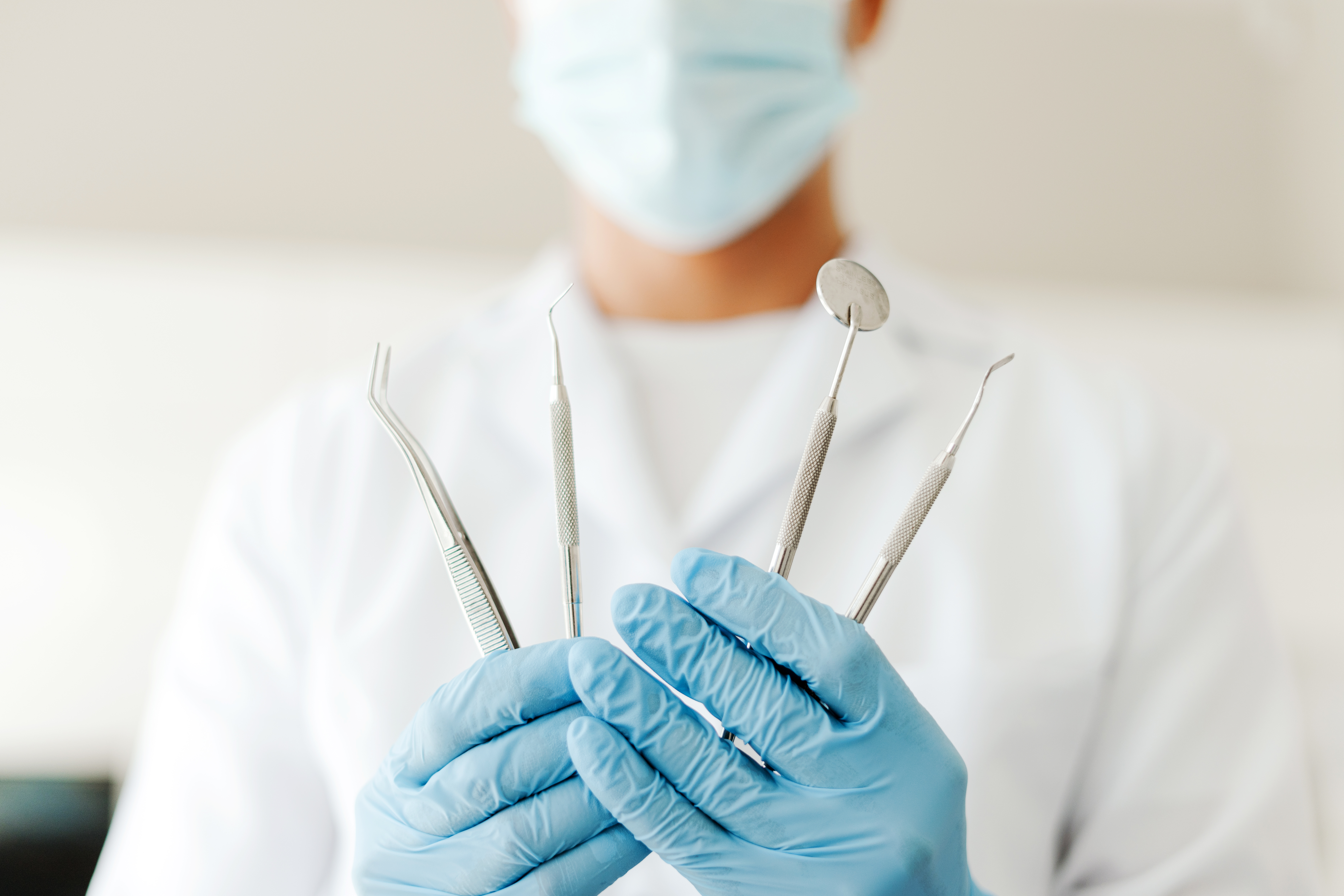 cómo beneficia la cirugia guiada a tu tratamiento en Lanzarote en la clínica dental Vega Ginory