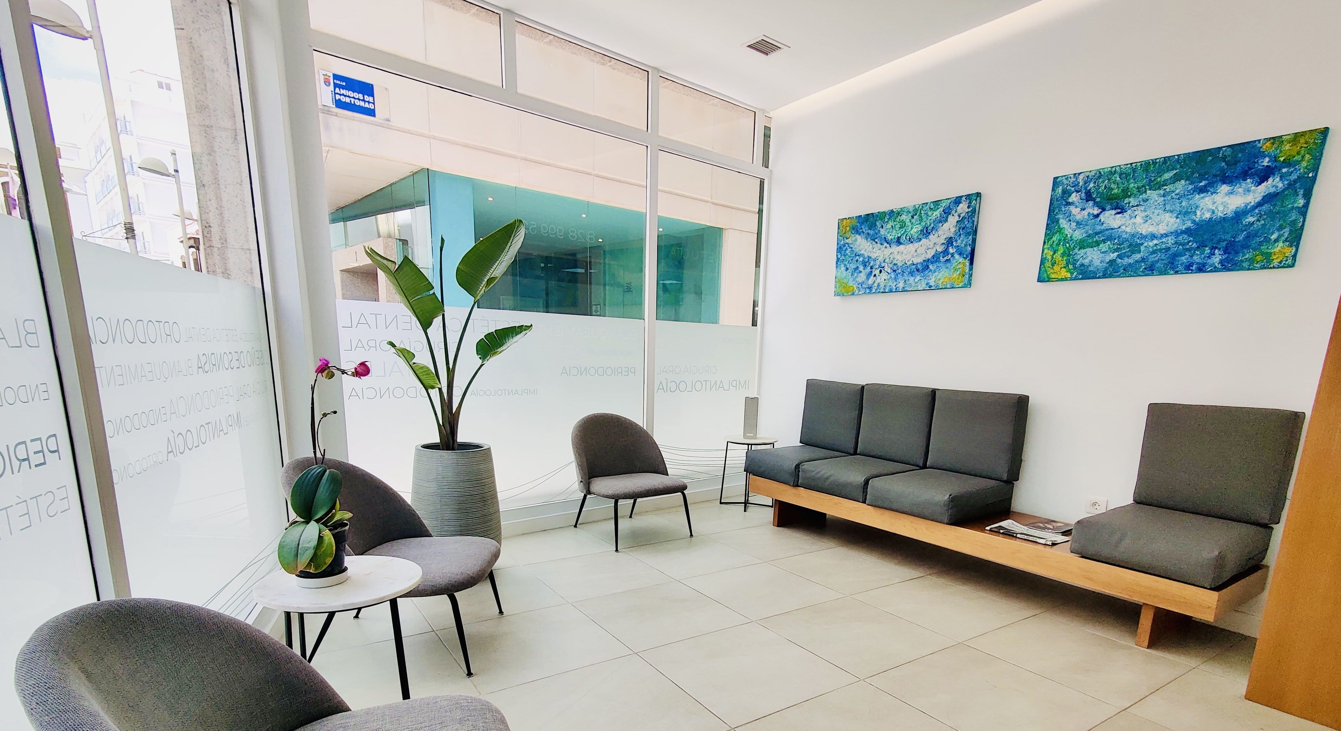 recepción de la clínica dental Vega Ginory